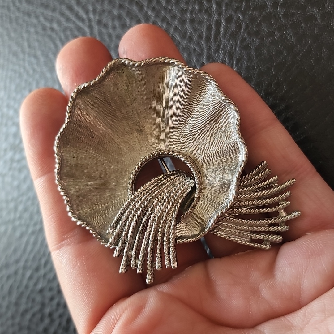 Vtg Bsk Brooch
